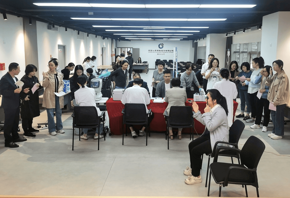 分公司联合惠闽宝项目组开展员工护眼活动ayx爱游戏体育网页版入口国寿寿险漳州(图1)