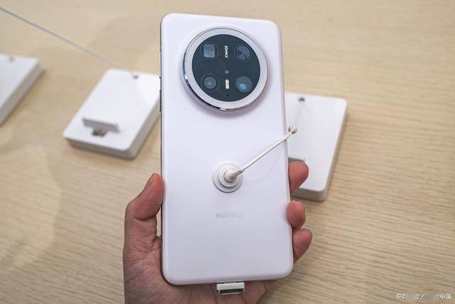 50 Pro综合评测及用户体验分享爱游戏app网站手机版华为Mate(图3)